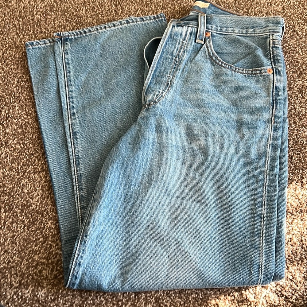 NWT Levi’s ribcage straight ankle 27X27